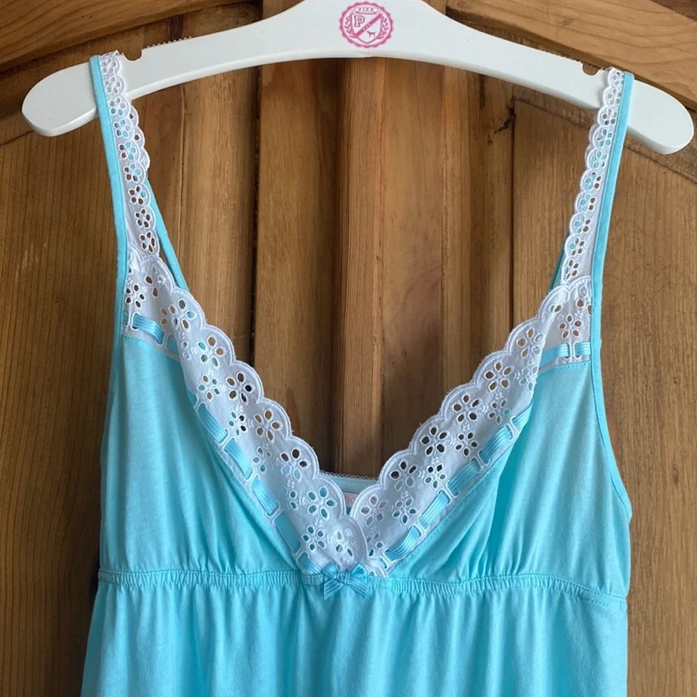 NWOT Victoria’s Secret Eyelet Lace Cotton Slip - Picture 4 of 13